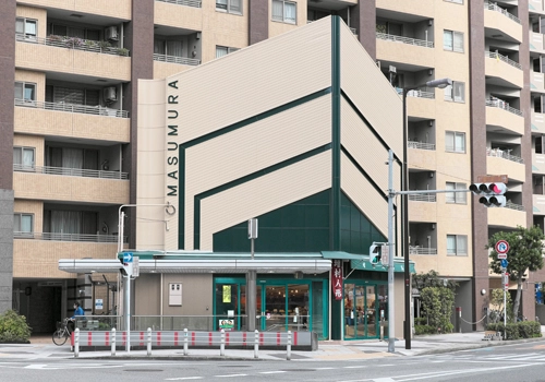 増村人形店 末吉橋店(5号館)